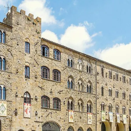 Holiday home Awesome In Volterra *