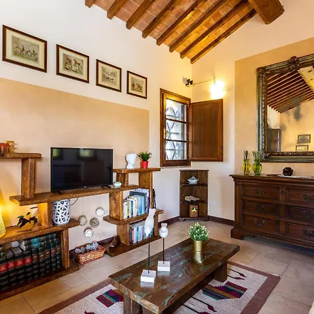 Holiday home Awesome In Volterra *