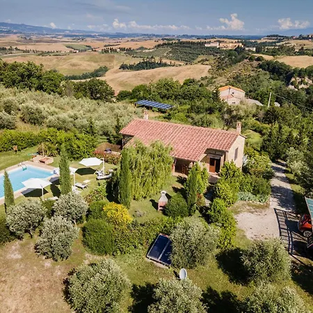 Holiday home Awesome In Volterra *
